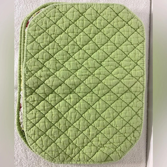 Vintage Quilted Apple Print Green Cream Red Placemats x5 - Picture 5 of 15